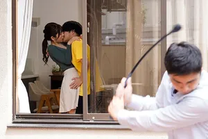 Cô chủ nhà dâm đãng và anh thợ sửa điều hòa may mắn