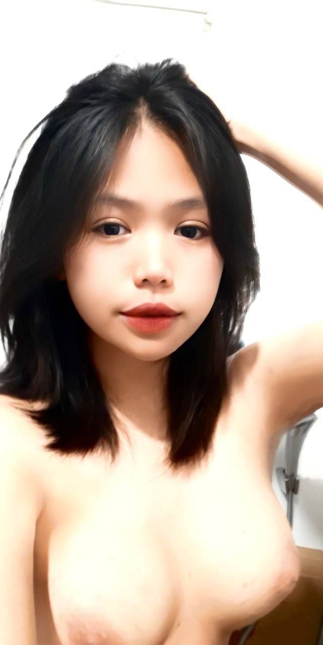 Em học sinh về quê phụ công việc của gia đình thì bị một gã khách hàng nắm thóp