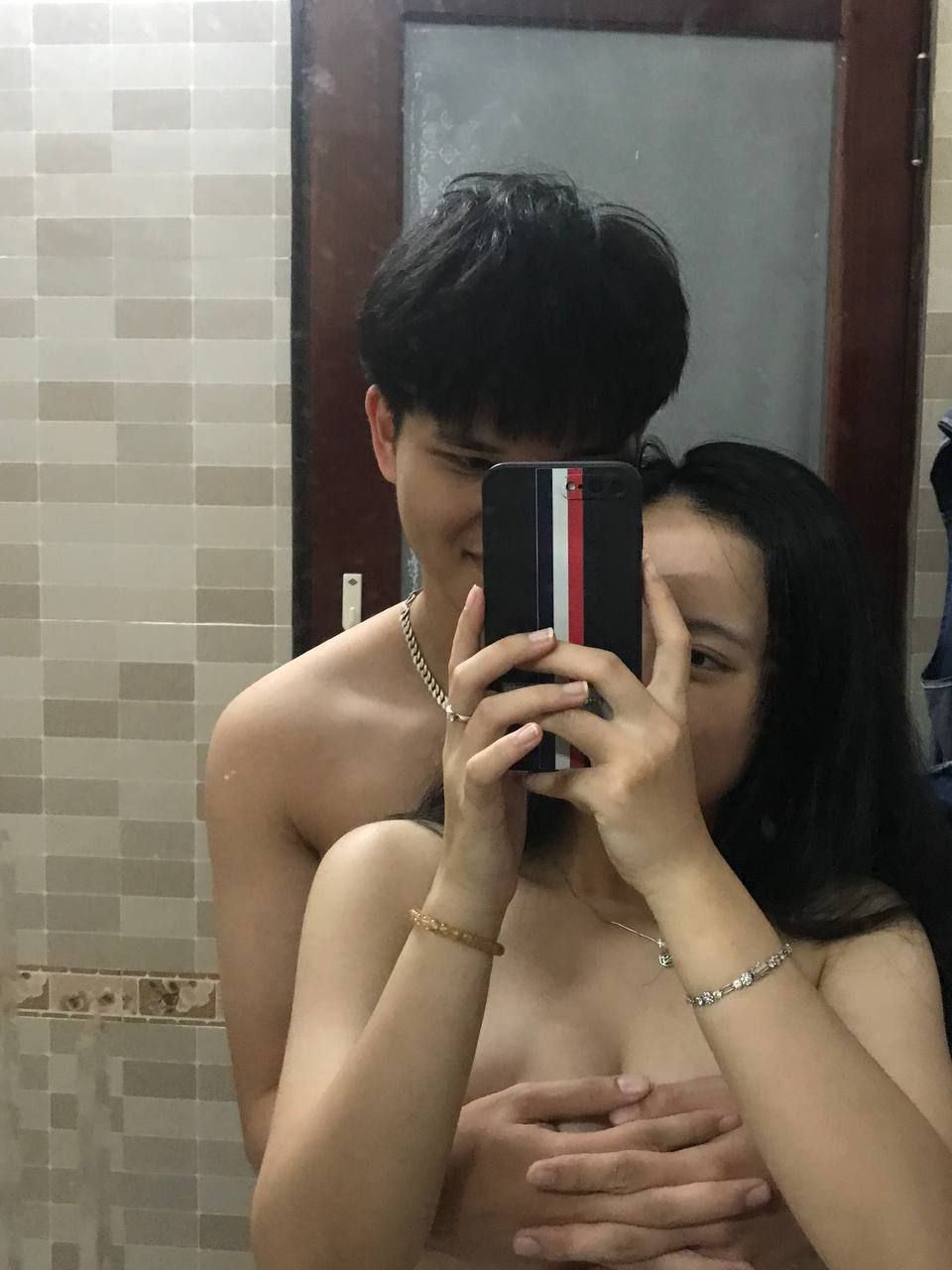 Cô giáo dâm và cậu học trò cũ